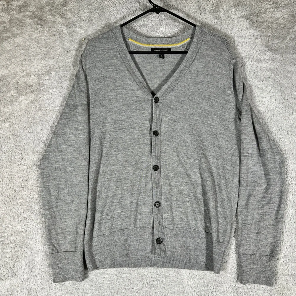 Banana Republic Cardigan Mens M Gray Merino Wool Blend Button Front V-Neck
